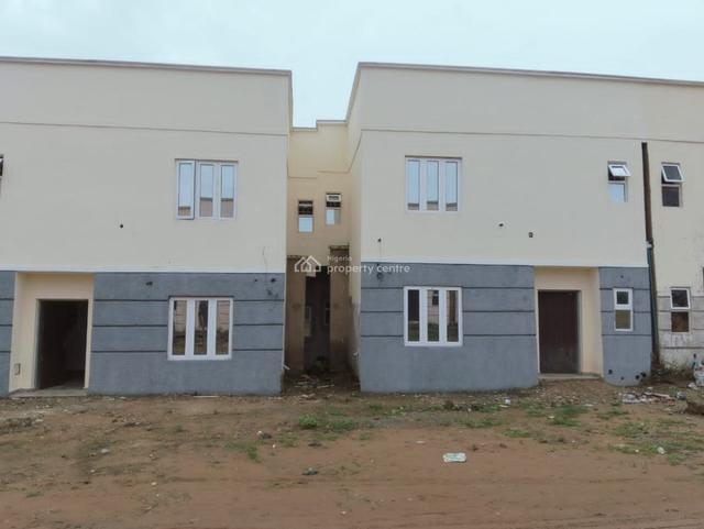 Thumbnail 1 of 4 bedroom terraced duplex for rent