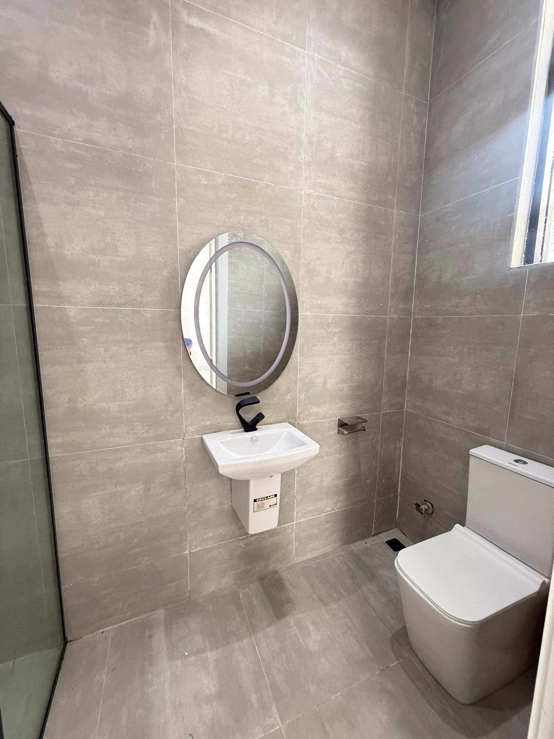 LUXURY 5 BEDROOM FULLY DETACHED DUPLEX FOR SALE - image 5