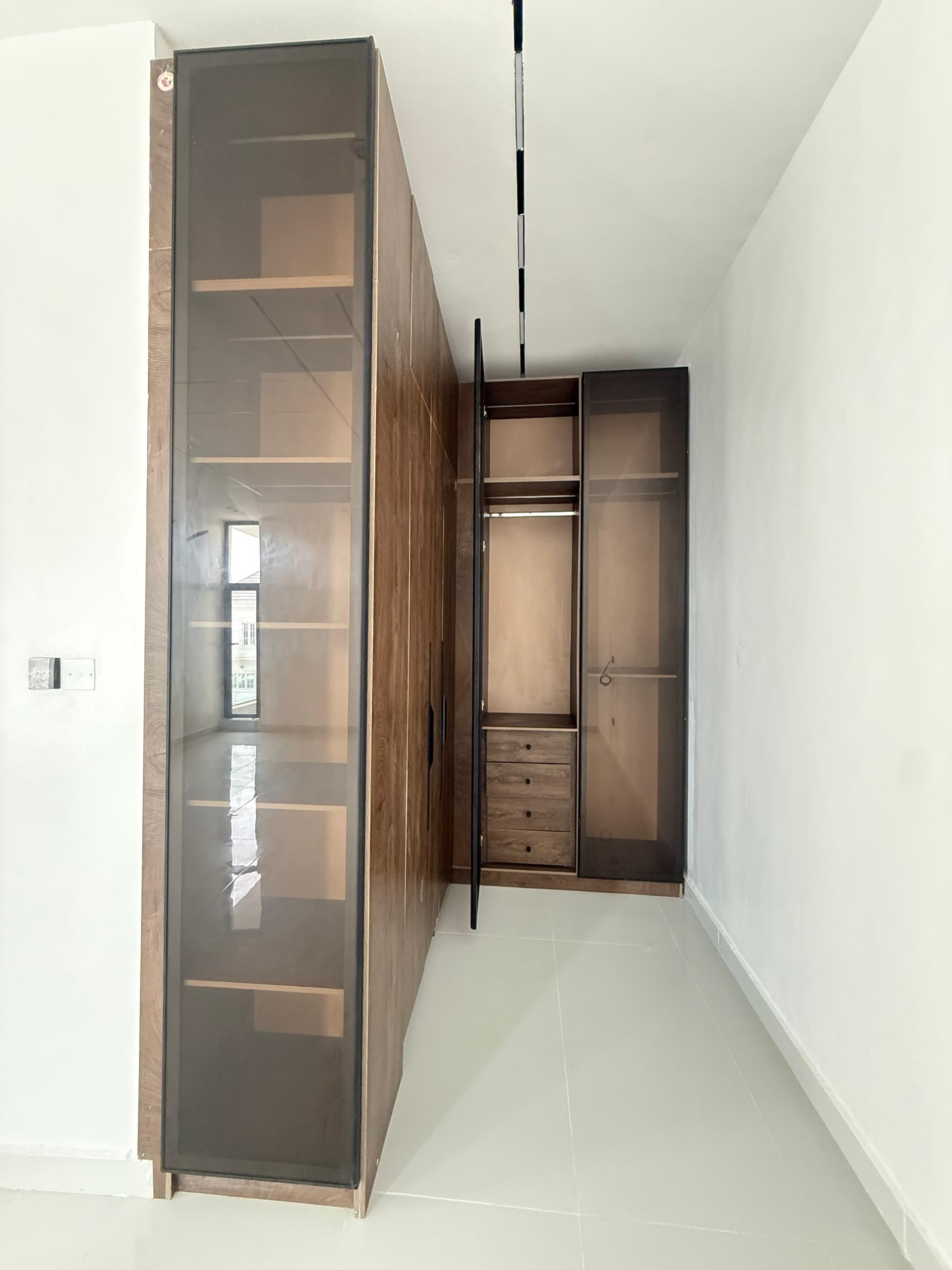 LUXURY 5 BEDROOM FULLY DETACHED DUPLEX FOR SALE - image 11
