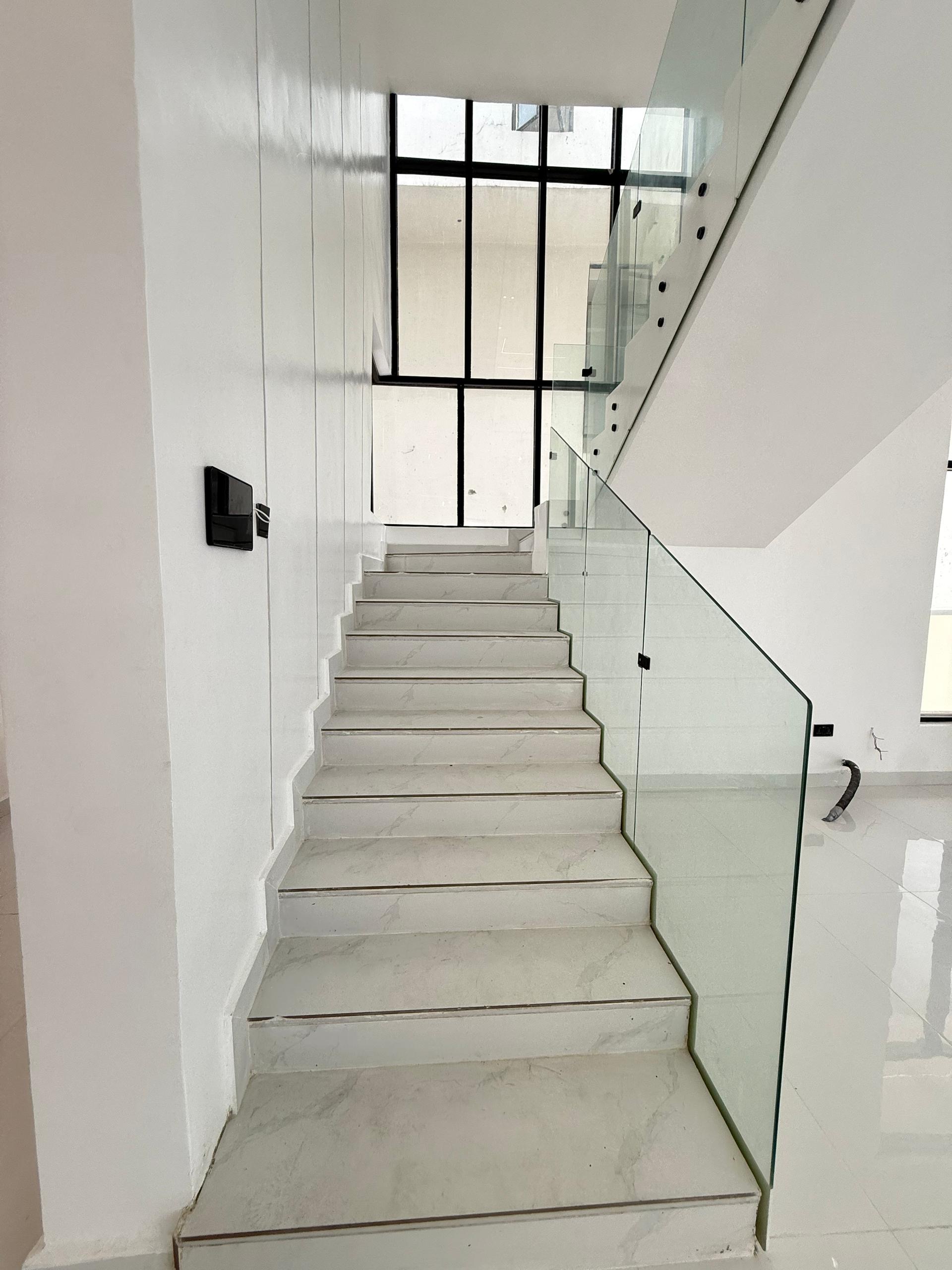 LUXURY 5 BEDROOM FULLY DETACHED DUPLEX FOR SALE - image 16