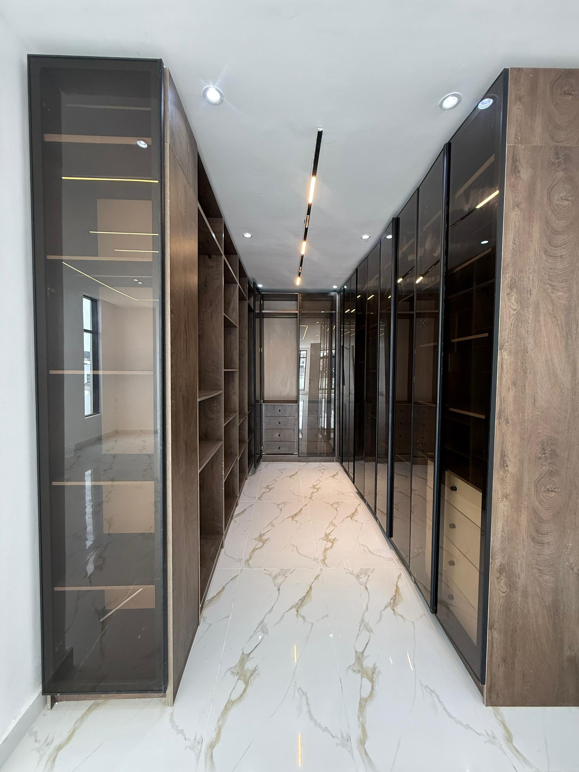 LUXURY 5 BEDROOM FULLY DETACHED DUPLEX FOR SALE - image 19