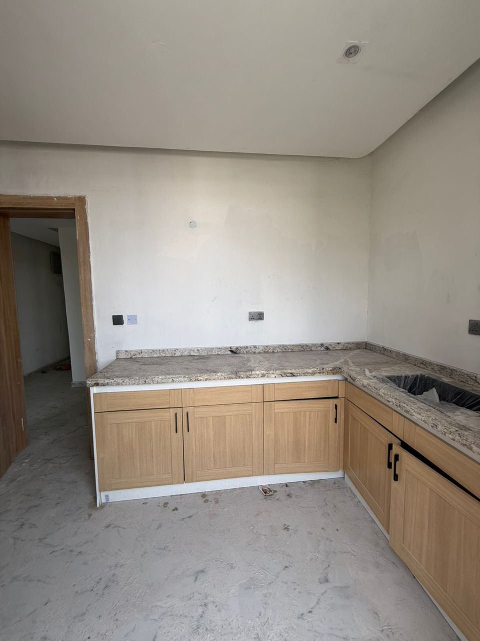 NEWLY BUILT 6 BEDROOM FULLY DETACHED DUPLEX FOR SALE - image 6